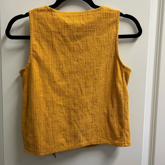 Madewell || Texture & Thread Wrap-Tie Yellow Gold Tank Top size Medium - Picture 8 of 9